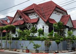 Hunian Eksklusif Siap Huni LT 354m2 di Pamulang, Tangerang Selatan Hunian Eksklusif Siap Huni LT 354m2 di Pamulang, Tangerang Selatan