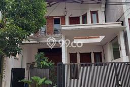 Dijual Hunian Rumah Terawat 3 Kamar di Bintaro, Tangerang Selatan Dijual Hunian Rumah Terawat 3 Kamar di Bintaro, Tangerang Selatan