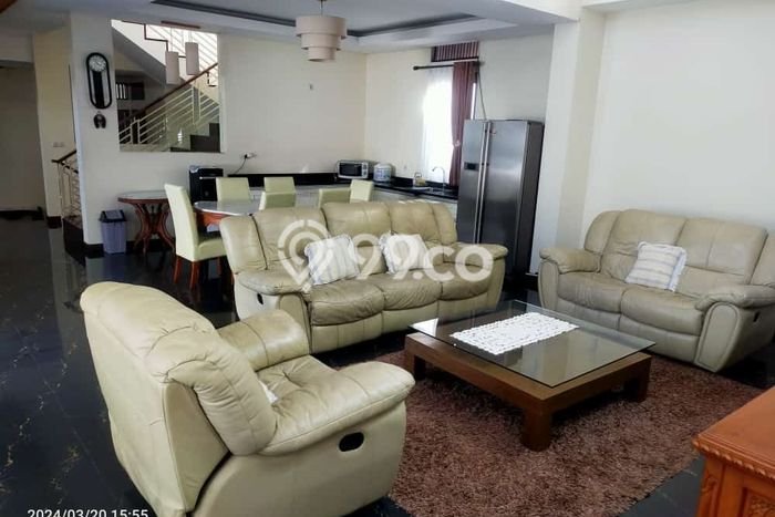 BEST PRICE! Rumah Berkualitas di Dago, LT 508m² Bangunan 475m² BEST PRICE! Rumah Berkualitas di Dago, LT 508m² Bangunan 475m²