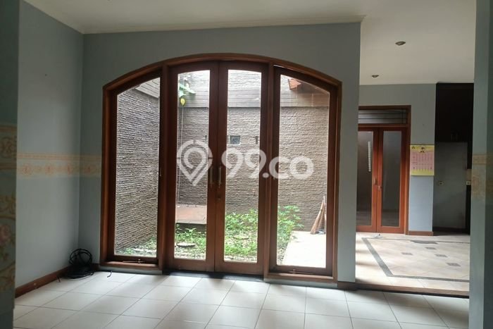HARGA SPECIAL! Rumah Asri area Setra Duta, Bandung, Luas 180m² Bangunan 240m² BISA KPR! HARGA SPECIAL! Rumah Asri area Setra Duta, Bandung, Luas 180m² Bangunan 240m² BISA KPR!