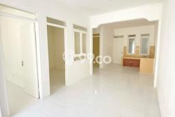 KESEMPATAN TERBAIK! Rumah Asri di Antapani, Luas 98m² LB 105m² KESEMPATAN TERBAIK! Rumah Asri di Antapani, Luas 98m² LB 105m²