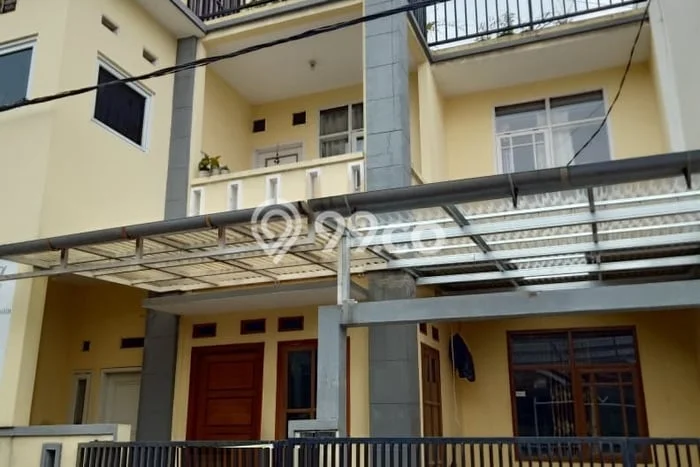Rumah Modern Cantik 5 Kamar Bisa Langsung Pindah di Cimahi Utara Rumah Modern Cantik 5 Kamar Bisa Langsung Pindah di Cimahi Utara