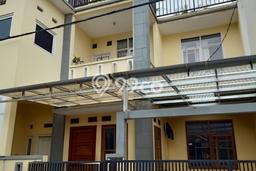 Rumah Modern Cantik 5 Kamar Bisa Langsung Pindah di Cimahi Utara Rumah Modern Cantik 5 Kamar Bisa Langsung Pindah di Cimahi Utara