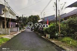 Rumah Asri area Kiaracondong, Bandung, LT 137m2m² Bangunan 110m2m² Rumah Asri area Kiaracondong, Bandung, LT 137m2m² Bangunan 110m2m²