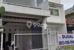HARGA SPESIAL! Rumah Modern area Buah Batu, Bandung, Luas 122m² Bangunan 200m² Bisa Nego! HARGA SPESIAL! Rumah Modern area Buah Batu, Bandung, Luas 122m² Bangunan 200m² Bisa Nego!