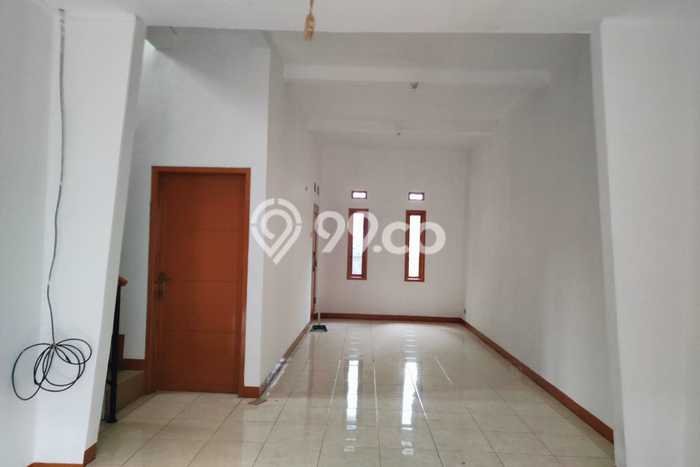Jual Rumah Strategis Bagus Punya 4 KT di Babakan Ciparay Bandung SHM Jual Rumah Strategis Bagus Punya 4 KT di Babakan Ciparay Bandung SHM