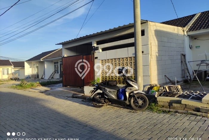 BEST INVESTMENT! Rumah di Cihampelas, Luas 72m2m² LB 54m2m² BEST INVESTMENT! Rumah di Cihampelas, Luas 72m2m² LB 54m2m²