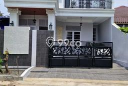 Rumah Strategis Minimalis Lb 180m2 di Cinere, Depok Rumah Strategis Minimalis Lb 180m2 di Cinere, Depok