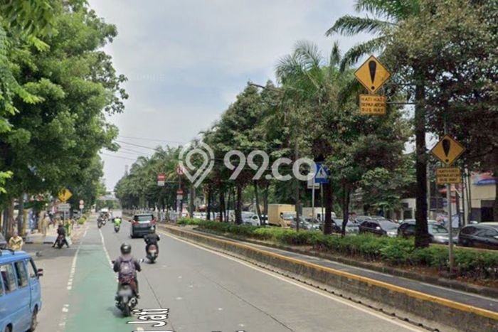 Tanah di Jati Padang, Luas 471m², Dekat Jalan Utama Tanah di Jati Padang, Luas 471m², Dekat Jalan Utama