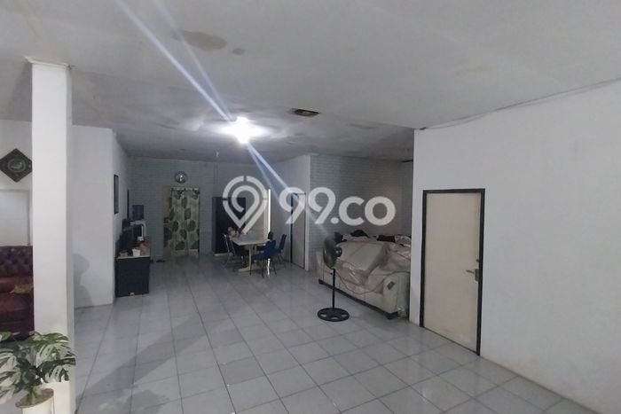 Untuk Dijual! Gudang di Tb Simatupang Jakarta Selatan LT 270m2 / LB 250m2 Kawasan Strategis Untuk Dijual! Gudang di Tb Simatupang Jakarta Selatan LT 270m2 / LB 250m2 Kawasan Strategis