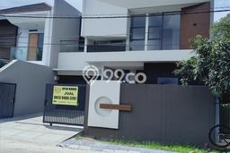 Rumah Harga Nego 4 Kamar Tidur di Kawasan Residential Batununggal, Bandung Rumah Harga Nego 4 Kamar Tidur di Kawasan Residential Batununggal, Bandung