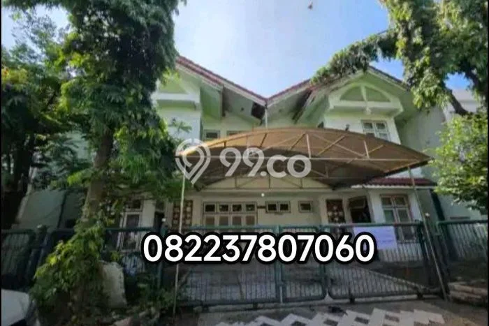 Dijual Rumah Premium dengan Fasilitas Sekitar Lengkap di Gayungan, Surabaya Dijual Rumah Premium dengan Fasilitas Sekitar Lengkap di Gayungan, Surabaya