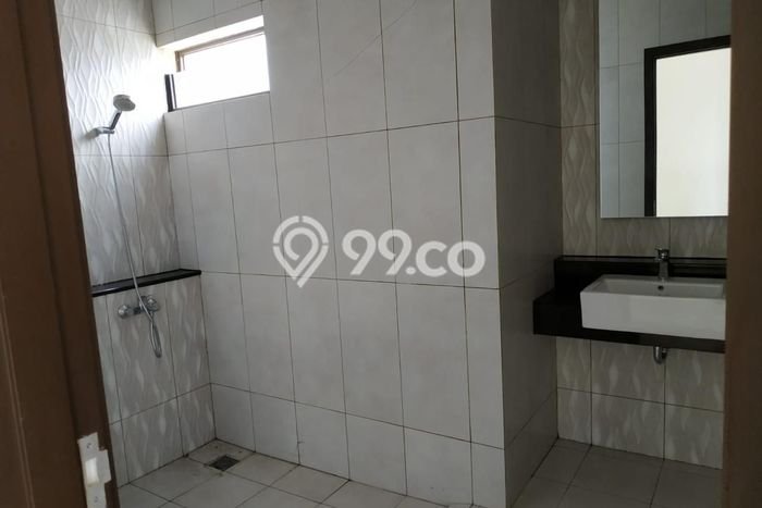 Rumah Elit Modern Tanpa Renovasi di Summarecon Bandung Bandung Rumah Elit Modern Tanpa Renovasi di Summarecon Bandung Bandung