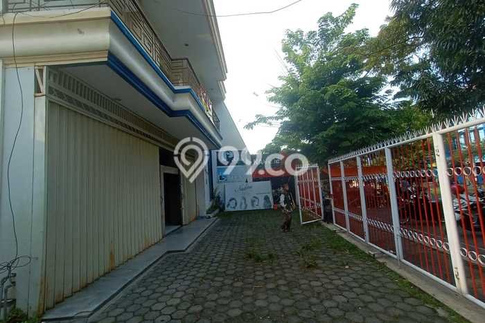 Disewakan Ruko 2 Lantai di Jalan Brotojoyo Semarang Disewakan Ruko 2 Lantai di Jalan Brotojoyo Semarang