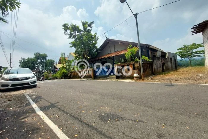 Hunian Nyaman Asri 2 KT Siap Pakai di papandayan Semarang Hunian Nyaman Asri 2 KT Siap Pakai di papandayan Semarang