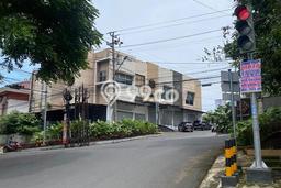 FOR RENT! Ruko di Jangli Cocok untuk Bisnis 650m2 FOR RENT! Ruko di Jangli Cocok untuk Bisnis 650m2