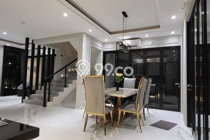 Dijual Rumah Luas Elegan Dengan View Cantik di BSB City, Semarang Dijual Rumah Luas Elegan Dengan View Cantik di BSB City, Semarang