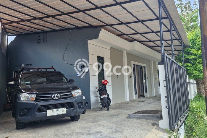 LOKASI STRATEGIS! Rumah di Indraprasta, Dekat Stasiun, 2 KM, LT 197m² LB 72m² LOKASI STRATEGIS! Rumah di Indraprasta, Dekat Stasiun, 2 KM, LT 197m² LB 72m²