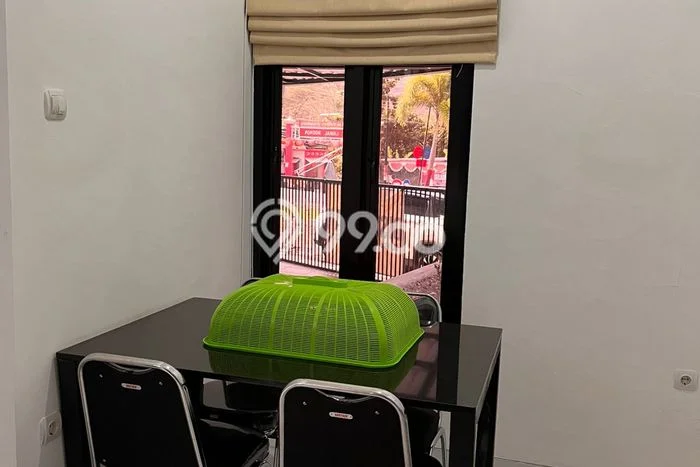 Lokasi terbaik! Rumah siap huni disewakan di Tembalang LB 70m2 Lokasi terbaik! Rumah siap huni disewakan di Tembalang LB 70m2