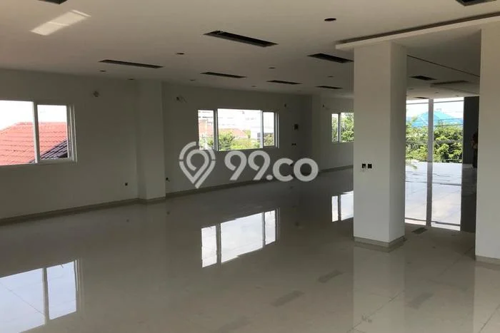 Unit Komersial Disewa Lokasi Semarang Tengah, Semarang Spesifikasi Luas Bangunan 986m2 Unit Komersial Disewa Lokasi Semarang Tengah, Semarang Spesifikasi Luas Bangunan 986m2