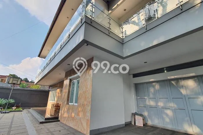 Hunian Mewah Siap Huni LT 538m2 di Lembang, Bandung Barat Hunian Mewah Siap Huni LT 538m2 di Lembang, Bandung Barat