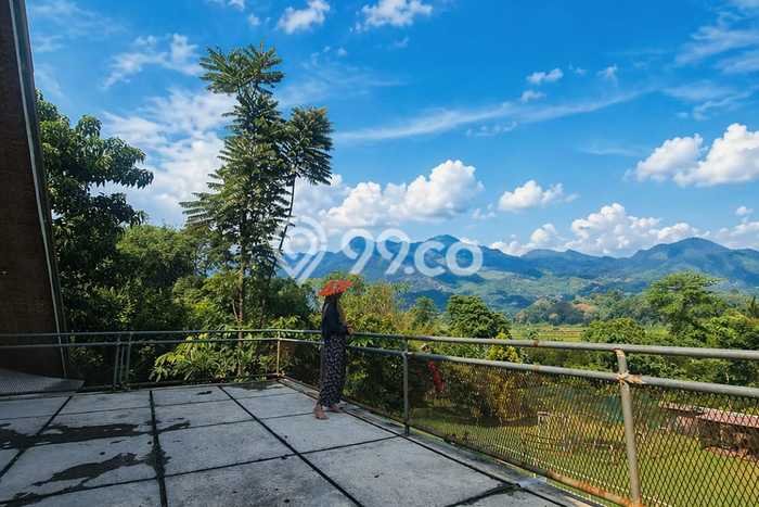 HARGA TERBAIK! Vila Kawasan Banjaran, Luas 4176m2m², Lokasi Strategis HARGA TERBAIK! Vila Kawasan Banjaran, Luas 4176m2m², Lokasi Strategis