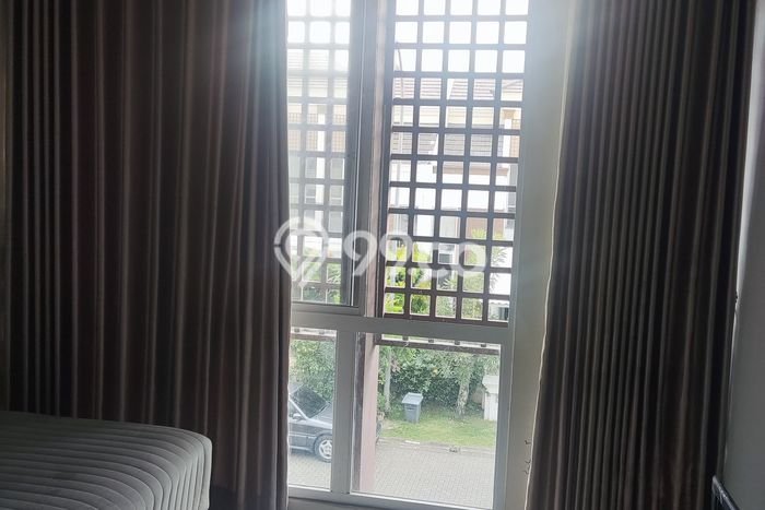 Rumah Elit Modern Tanpa Renovasi di BSD Green Wich Tangerang Rumah Elit Modern Tanpa Renovasi di BSD Green Wich Tangerang