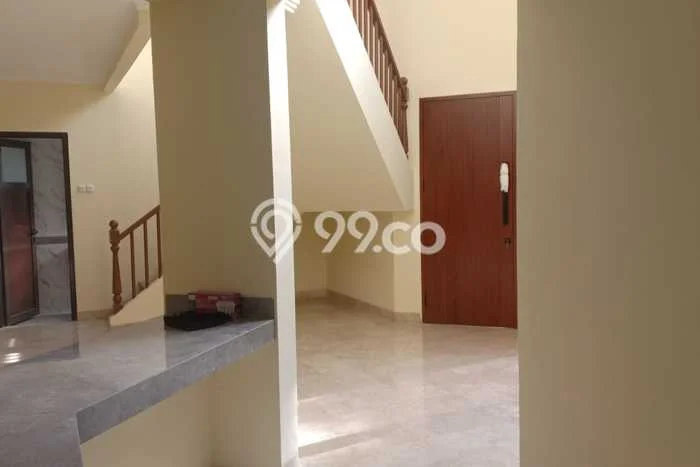Lokasi strategis! Rumah siap pakai dikontrakkan di Serpong LB 165m2 Lokasi strategis! Rumah siap pakai dikontrakkan di Serpong LB 165m2