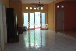 Rumah Minimalis di Serpong, Tangerang Selatan, Luas 250m² Bangunan 120m² Rumah Minimalis di Serpong, Tangerang Selatan, Luas 250m² Bangunan 120m²