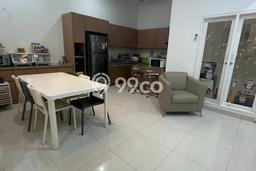 Rumah Elit Modern Tanpa Renovasi di Taman Ratu Jakarta Barat Rumah Elit Modern Tanpa Renovasi di Taman Ratu Jakarta Barat