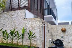 Bisnis Menjanjikan! Vila di , Ukuran 100m2m², Lokasi Premium Bisnis Menjanjikan! Vila di , Ukuran 100m2m², Lokasi Premium