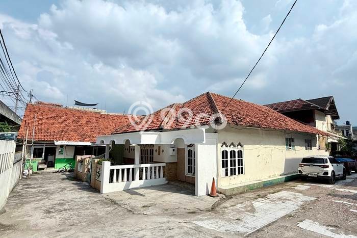 Jarang Ada! Tanah di Menteng Punya Luas 1004m2 SHM Jarang Ada! Tanah di Menteng Punya Luas 1004m2 SHM