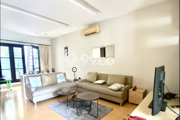 Disewakan! Rumah 3 Kamar Tidur &
2 Kamar Mandi di Lippo Karawaci, Tangerang Disewakan! Rumah 3 Kamar Tidur &
2 Kamar Mandi di Lippo Karawaci, Tangerang