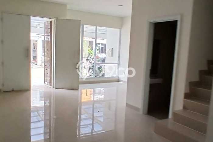 Rumah Cantik Siap Pakai Di Kelapa Gading Luas 132m2 Aman Rumah Cantik Siap Pakai Di Kelapa Gading Luas 132m2 Aman