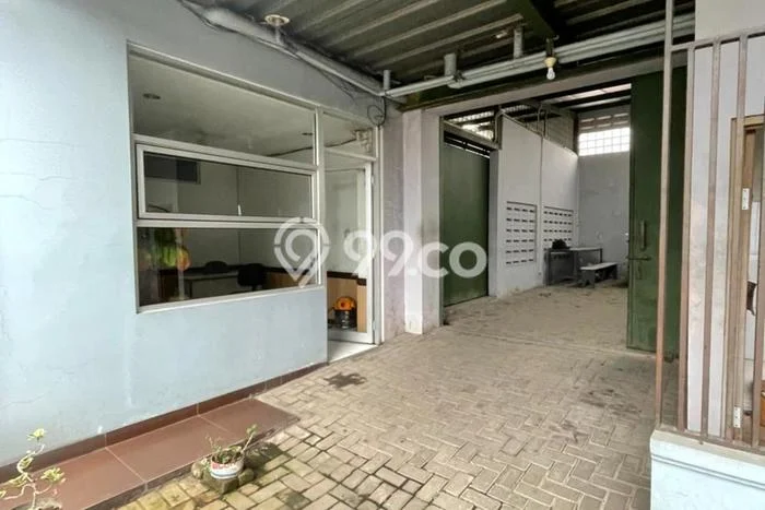 Unit Komersial Dijual di Bandung LT 996m2 & LB 1200m2 Unit Komersial Dijual di Bandung LT 996m2 & LB 1200m2