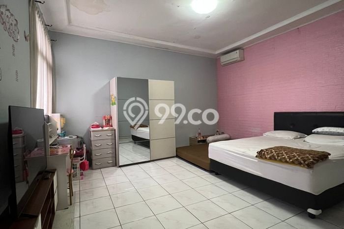 Rumah Elit Modern Tanpa Renovasi di Bandung Kota Bandung Rumah Elit Modern Tanpa Renovasi di Bandung Kota Bandung