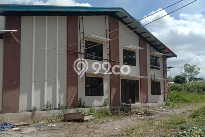 Unit Gudang Dijual di Margaasih Bandung Luas Tanah 2454m2, Luas Bangunan 780m2 Unit Gudang Dijual di Margaasih Bandung Luas Tanah 2454m2, Luas Bangunan 780m2