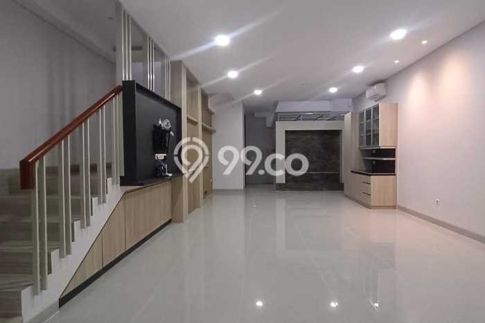 Disewakan Cepat Rumah Kondisi Baik di Area Kebayoran Baru, Jakarta Selatan Disewakan Cepat Rumah Kondisi Baik di Area Kebayoran Baru, Jakarta Selatan