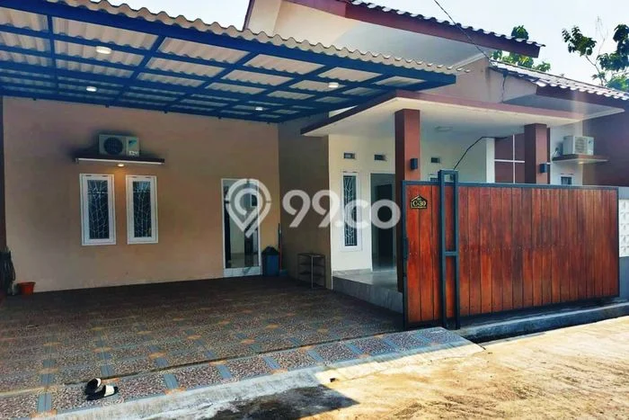 Jual Rumah Strategis Bagus Punya 3 KT di Sawangan Depok SHM Jual Rumah Strategis Bagus Punya 3 KT di Sawangan Depok SHM