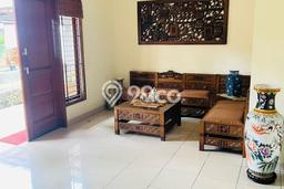 Rumah Mewah LB 281m2 Siap Huni Desain Elegan di Geger Kalong, Bandung Rumah Mewah LB 281m2 Siap Huni Desain Elegan di Geger Kalong, Bandung