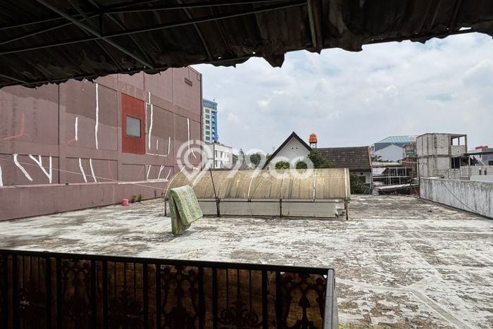 For Sale! Luxury House LT 503m2 Desain Elegan di Cibogo For Sale! Luxury House LT 503m2 Desain Elegan di Cibogo