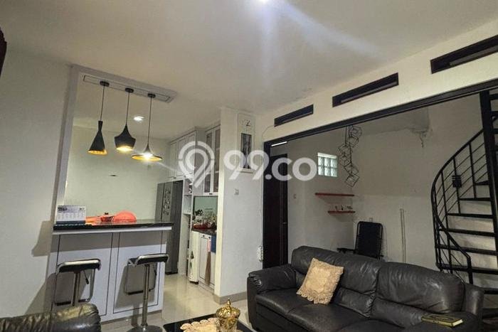 Rumah 4 KT 2 KM di Lokasi Strategis Batununggal, Bandung Rumah 4 KT 2 KM di Lokasi Strategis Batununggal, Bandung