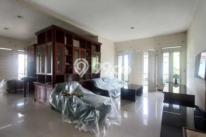 HOT DEAL! Rumah Premium area , Bandung, LT 332m2m² LB 400m2m² HOT DEAL! Rumah Premium area , Bandung, LT 332m2m² LB 400m2m²