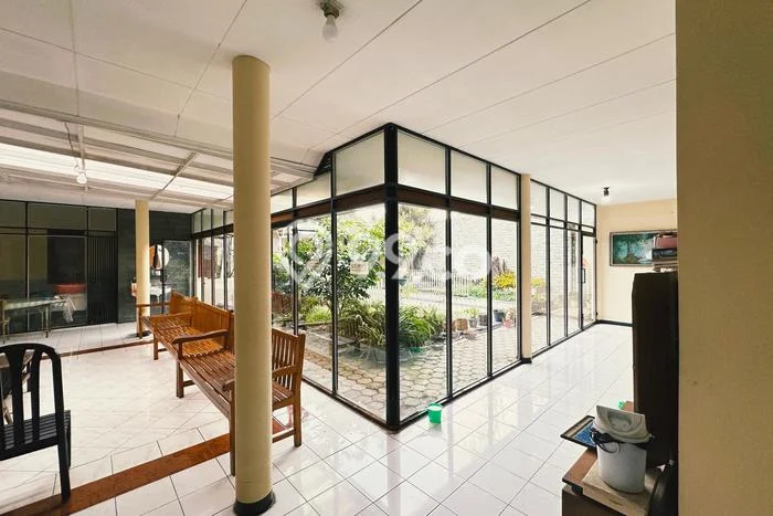 Rumah Luxury Modern Tanpa Renovasi di Setra Sari Bandung Rumah Luxury Modern Tanpa Renovasi di Setra Sari Bandung