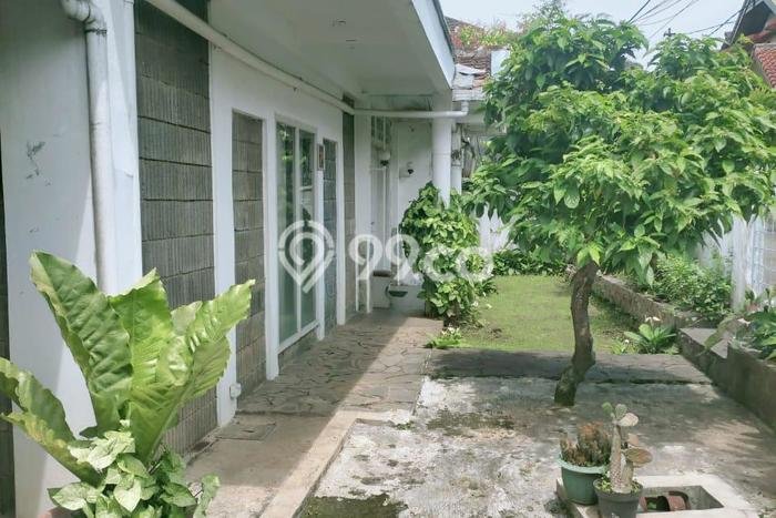 Rumah Mewah LB 150m2 Siap Huni Desain Elegan di Dago, Bandung Rumah Mewah LB 150m2 Siap Huni Desain Elegan di Dago, Bandung