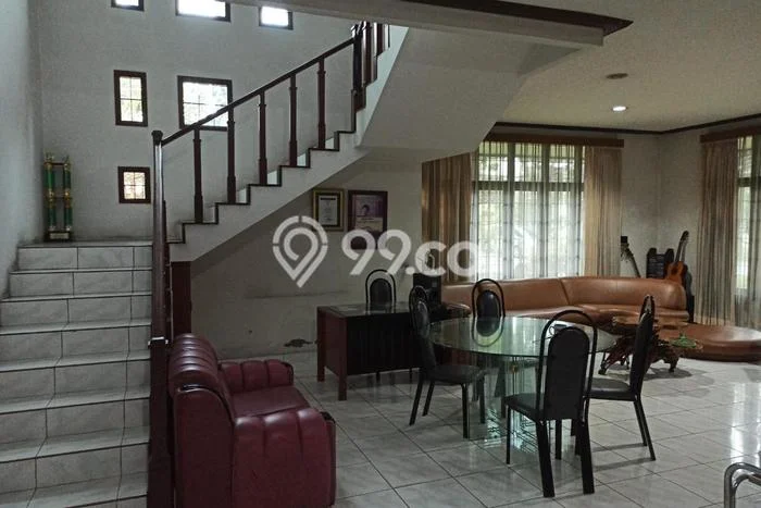 Jual Rumah Mewah Megah Dengan View Cantik di Moch Toha, Bandung Jual Rumah Mewah Megah Dengan View Cantik di Moch Toha, Bandung