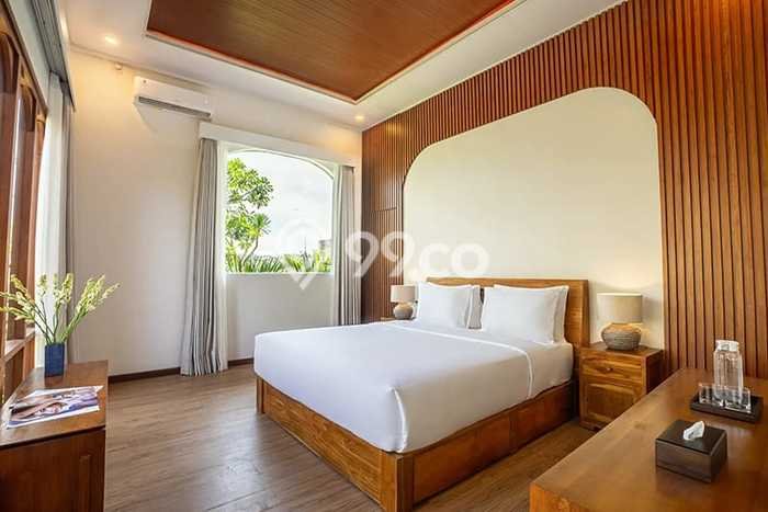 FOR SALE! Vila Kawasan , Area 1190m2m², Posisi Premium FOR SALE! Vila Kawasan , Area 1190m2m², Posisi Premium