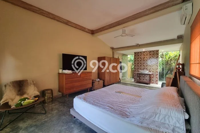 INVESTASI POTENSIAL! Vila Kawasan , Area 428m2m², Lokasi Prima INVESTASI POTENSIAL! Vila Kawasan , Area 428m2m², Lokasi Prima