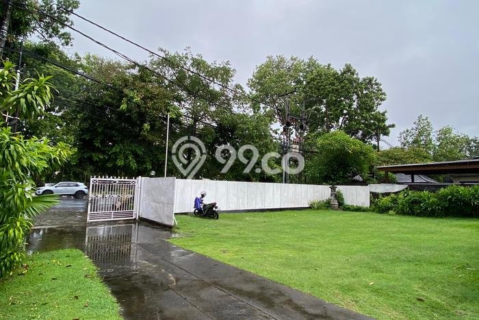 Vila Kawasan , Area 1155m2m², Ideal untuk beragam keperluan Vila Kawasan , Area 1155m2m², Ideal untuk beragam keperluan