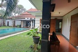 Rumah Elit Modern Tanpa Renovasi di Bambu Apus Jakarta Timur Rumah Elit Modern Tanpa Renovasi di Bambu Apus Jakarta Timur